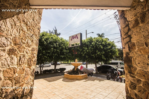 Imagen 24 de 27 de Plaza Comercial En Venta En Providencia, Guadalajara