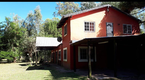 Casa En Venta - 2 Dormitorios 3 Baños - Cochera - La Capilla, Florencio Varela