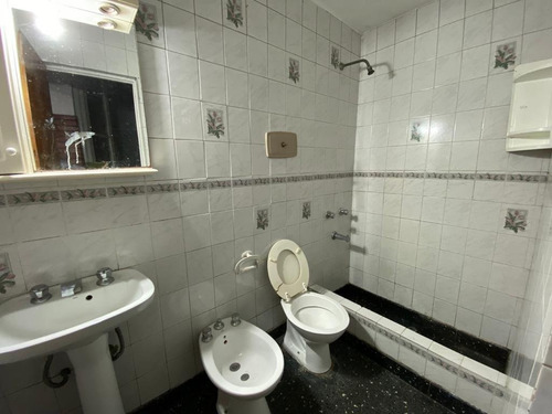 Local Con Vivienda