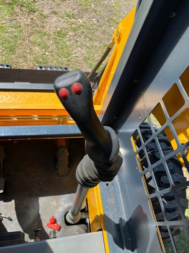 Minicargadora 50hp Con Hoyadora - Sinomach 255f
