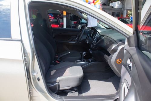 Imagen 7 de 14 de Chevrolet Aveo 2018