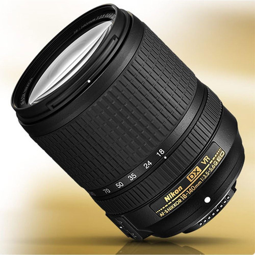 Nikon - Af-s Dx Nikkor 0.709-5.512 In F/3.5-5.6g Ed Vr Zoom