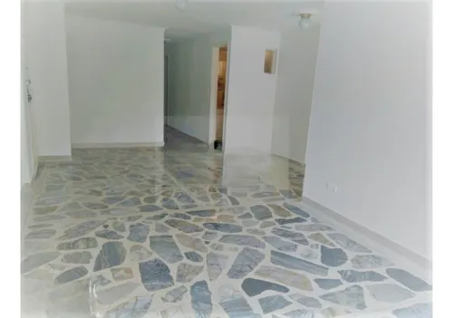 Apartamento Primer Piso En Simón Bolivar