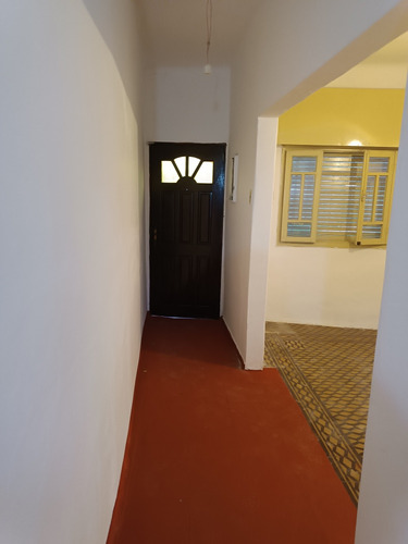 Alquilo Casa 1 Dorm 1/2, Pérez Castellanos.