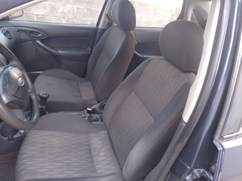 Imagen 7 de 7 de Ford Focus 2007 1.6 Ambiente
