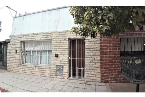 Casa En Venta, Calle 6- Lima