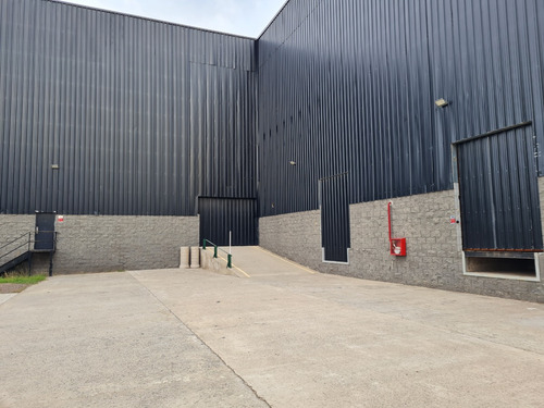 Imagen 2 de 13 de Nave De 2500 M2 A Estrenar.