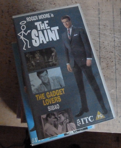 Videocassettes El Santo Con Roger Moore (Usado)