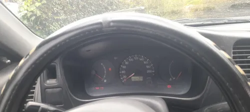 Mitsubishi Lancer 1.3 Gl 5 p