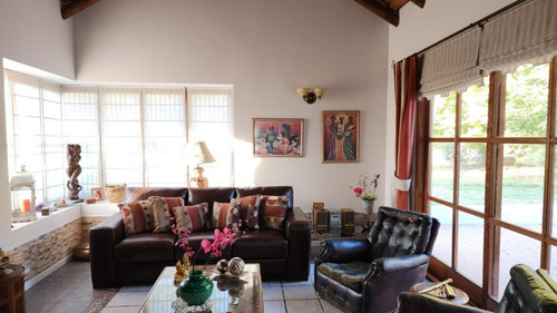 Magnifica Casa Colonial En Hermosa Parcela De Agrado