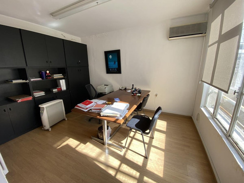 Imagen 9 de 11 de Oficina En Alquiler - Palier Privado - Luminosa - Microcentro