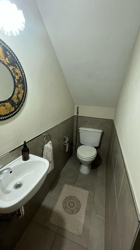 En Venta Casa De Dos Dormitorios En Barrio Bernel