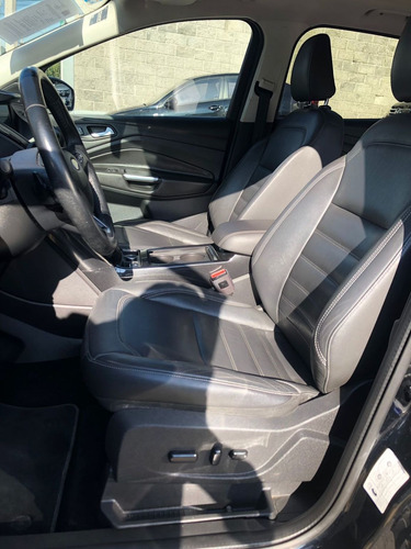 Imagen 13 de 15 de Ford Escape 2017 2.0 Titanium Ecoboost At