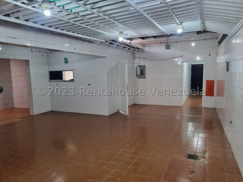 Local Comercial En Venta En Nueva Segovia Barquisimeto Lara -- %%m-c-t%% Cod. 24 Guion 3 7 5 9