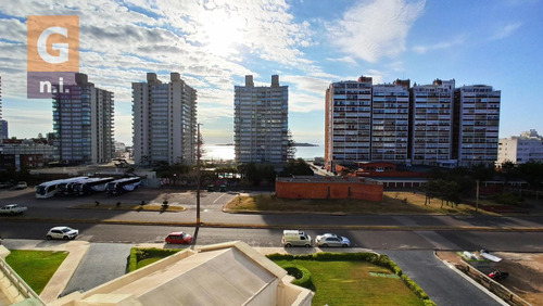 Imagen 10 de 14 de Apartamento En Punta Del Este (playa Brava) Ref. 4386