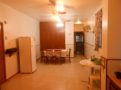 Imagem 14 de 17 de Apartamento Centro Historico Porto Alegre - 2325