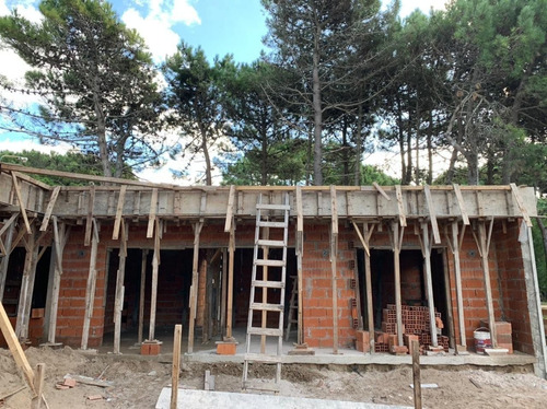 Imagen 12 de 21 de Casa En Venta Pinamar -positive House 4 - Permuta Parcial Y Financiacion