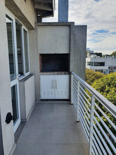 Imagen 4 de 18 de Venta Depto 2 Amb Florida Oeste-balcon-parrilla