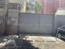 Comprar Sabana Grande !! Práctico Y Funcional Espacio Abierto Ideal Para Taller Mecánico, Venta De Vehículos O Estacionamiento, 530 M2, 13 Puestos De Estacionamiento, Portón De Entrada. Excelente Ubicación !!