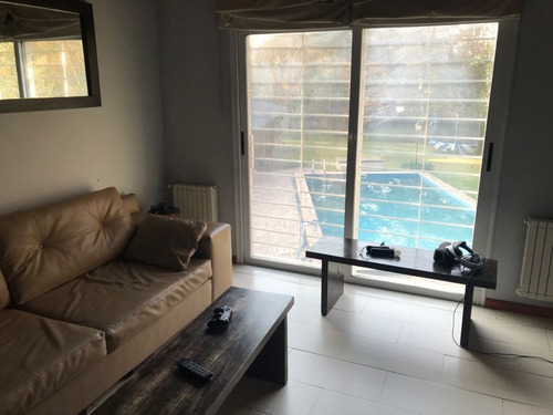 Imagen 12 de 26 de Venta Casa 4 Amb. C/ Pileta, Quincho Parque Leloir Ituzaingo