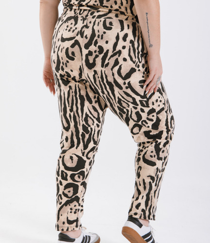 Conjunto Pantalon Babucha Remera Animal Print Talles Grandes