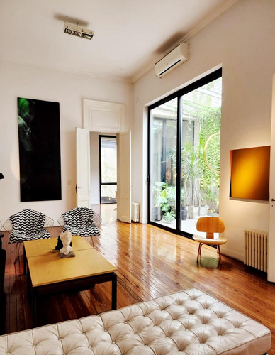 Exclusiva Residencia En San Telmo Con Local Comercial