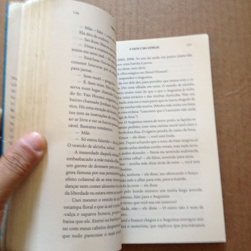 Livro A Culpa É Das Estrelas - John Green 2012 T2