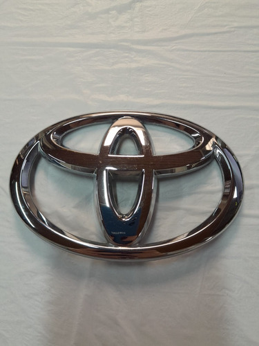Emblema Toyota  12 Cm
