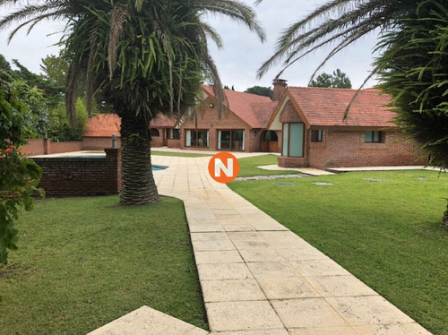 Casa En Venta Y Alquiler, Lugano, Punta Del Este, 4 Dormitorios.- Ref: 206135
