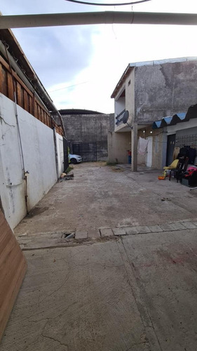 Imagen 8 de 8 de Galpón En Venta Más 2 Departamentos - Con Escritura