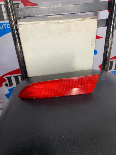 Reflejante Lh Facia Trasera Toyota Avanza 2012/21 Leve  Det.