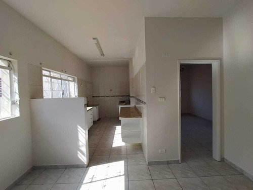 Imagem 11 de 26 de Casa Térrea Para Locação E Venda, Com Três Dormitórios, Piscina E Churrasqueira Na Avenida Santos Dumont, Jd. Boa Vista. - Pr - Ca1299_gprdo