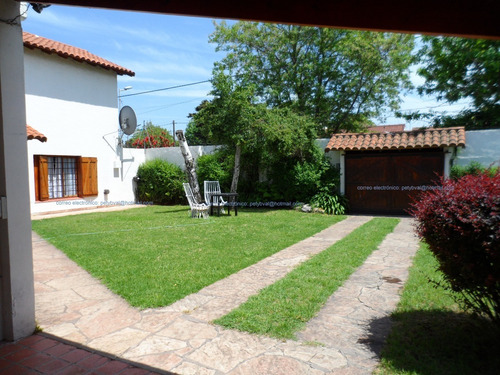 Imagen 16 de 20 de Chalet Para 12 Personas. Mar Del Plata