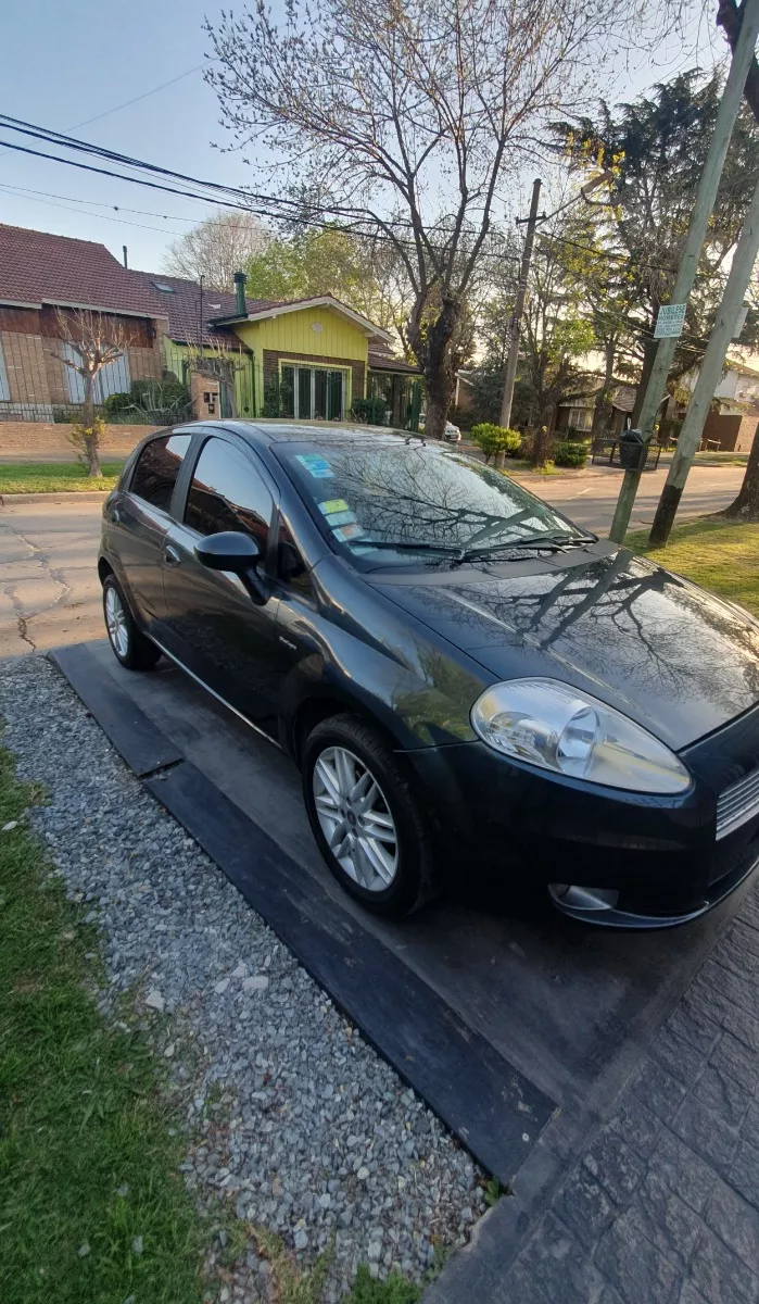 Fiat Punto 1.6 Essence Dualogic