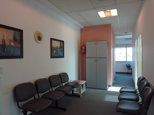 Pilar / Consultorios En Alquiler