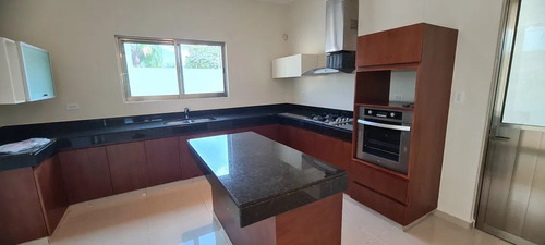 Casa En Venta Para Inversión En Montebello