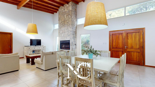 Casa En Venta En Costa Esmeralda