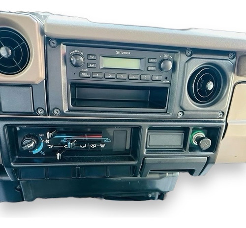 Set Tornillos Consola De Radio Original Toyota Machito 