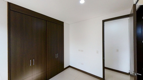 Apartamento Moderno En Condominio Campestre Altana, Barrio Pance. 131 M2, Piso 5, Ascensor, 2 Habitacioenes