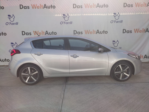 Imagen 3 de 12 de Kia Forte Sx Hb Std 2018