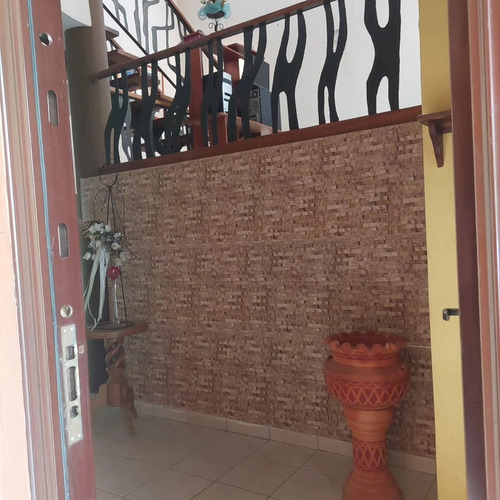 Town-house En Venta Rs. Village Prive Naguanagua Jcossi