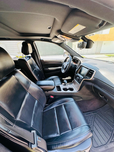 Jeep Grand Cherokee 3.6 Limited Lujo 4x2 Mt