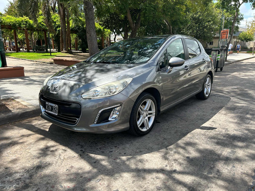 Peugeot 308 2.0 Feline 143cv