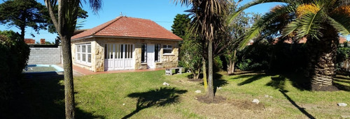 Venta 2 Casas Sobre Lote, Zacagnini