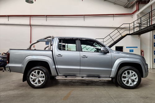 Imagen 9 de 25 de Volkswagen Amarok V6 Highline 258 Cv My22 0km Dcolores
