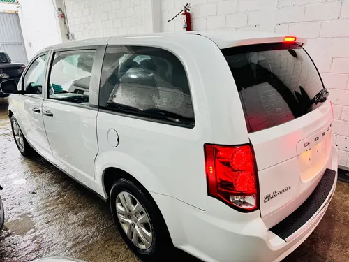 Dodge Grand Caravan 3.7 Se At