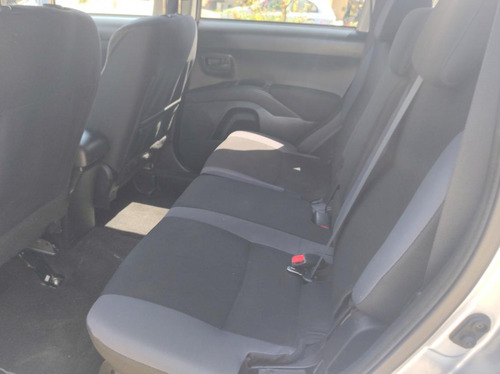 Mitsubishi Outlander K2 At 2.4 4x2