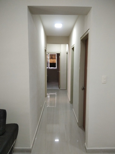 Imagen 8 de 19 de Angela Betancourt Alquila Apartamento En El Trigal Norte Valencia Ata- 04125067379 04244900499