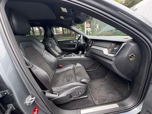 Volvo XC60 2.0 T6 R-design