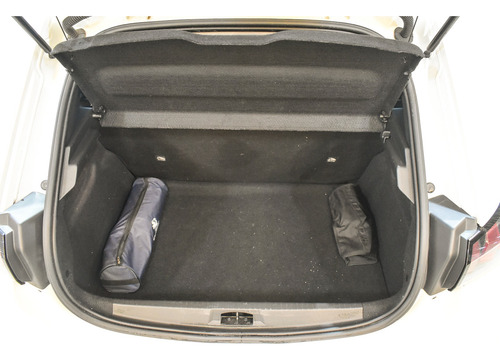 Peugeot 208 1.6 Style Tiptronic